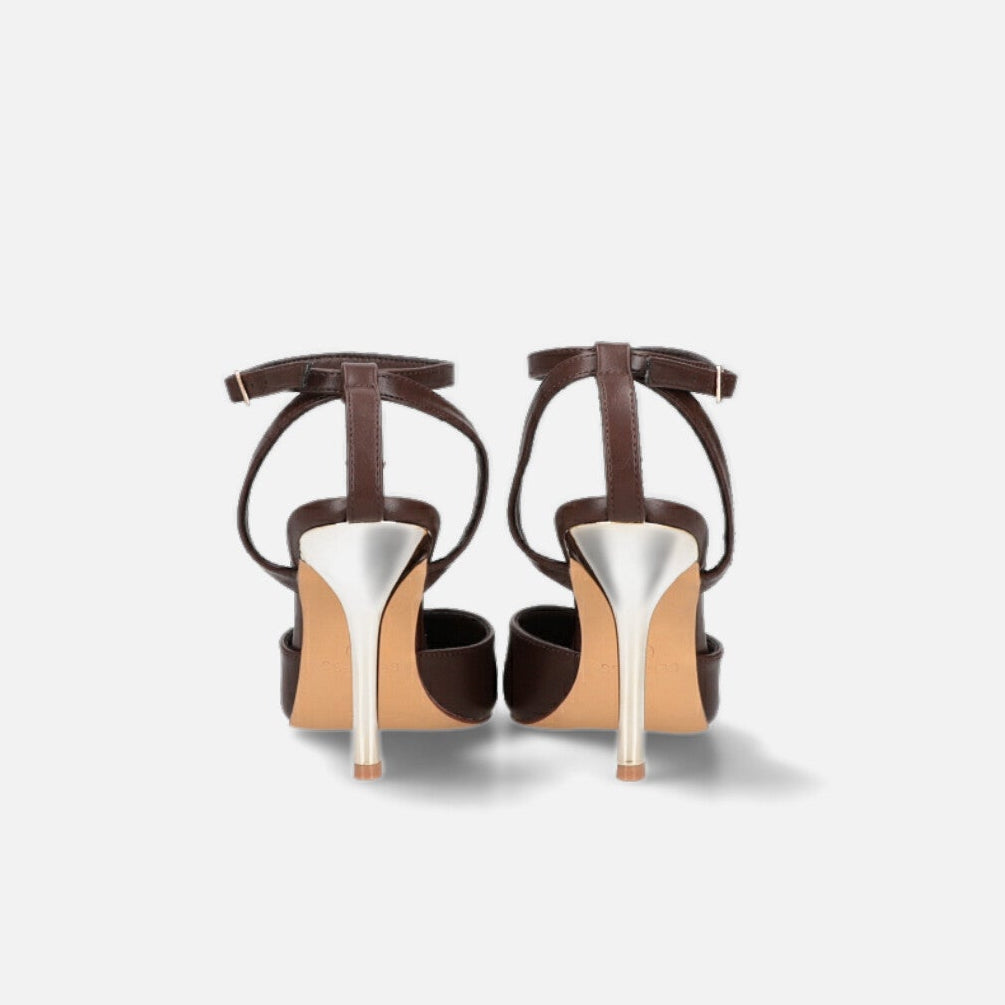 Zapatillas Clara marrón