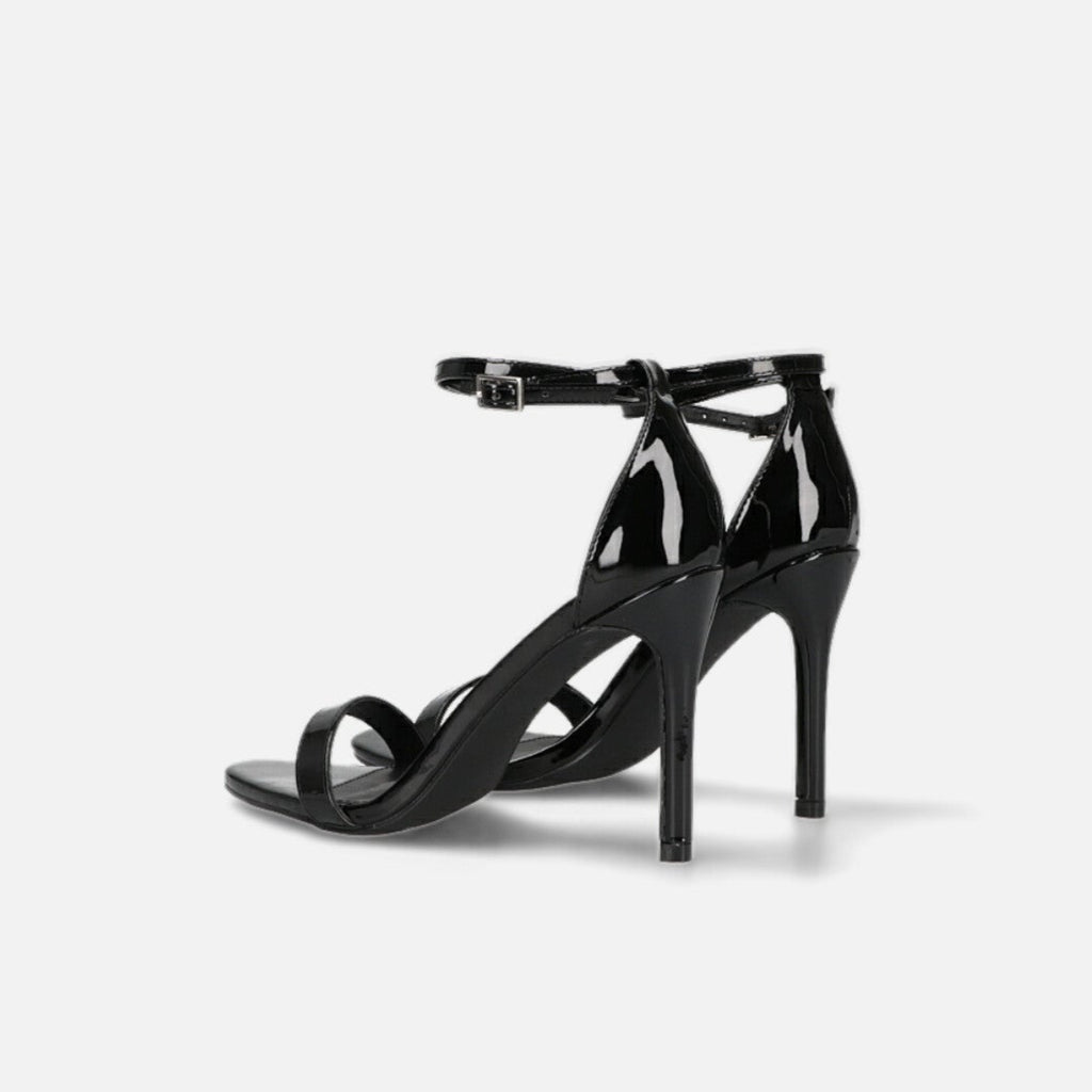 Zapatillas Tarah negras