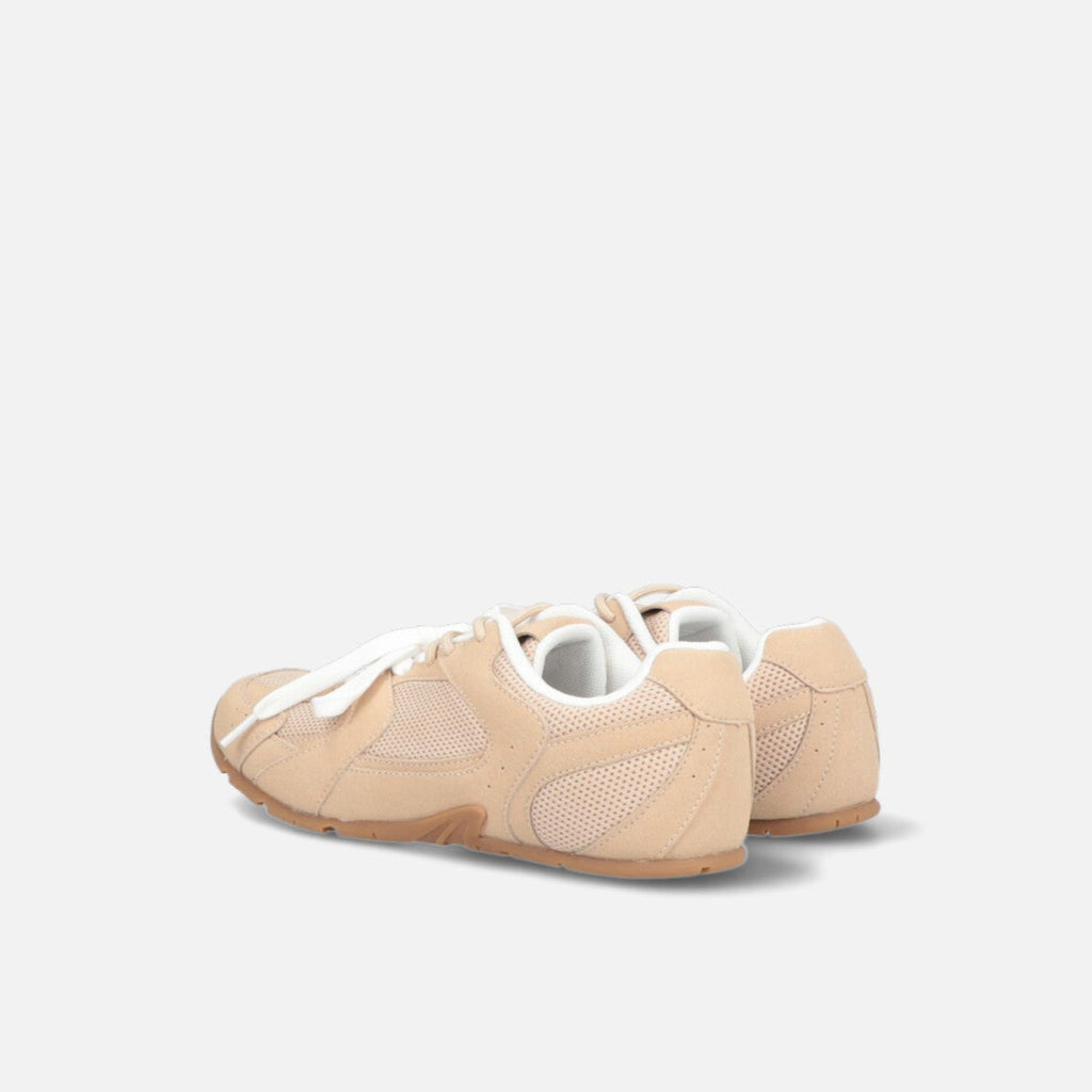 Tenis Soho nude