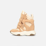 Tenis Streets nude