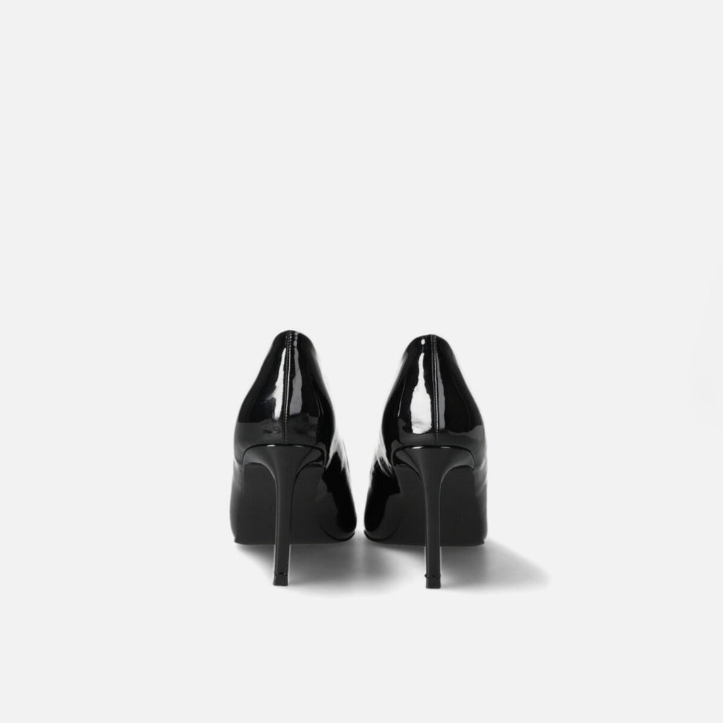 Zapatillas Ivonne negras