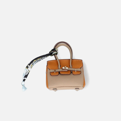 Charm Birk plain café