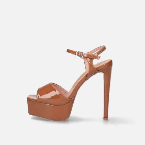 Zapatillas Cosmopolitan café